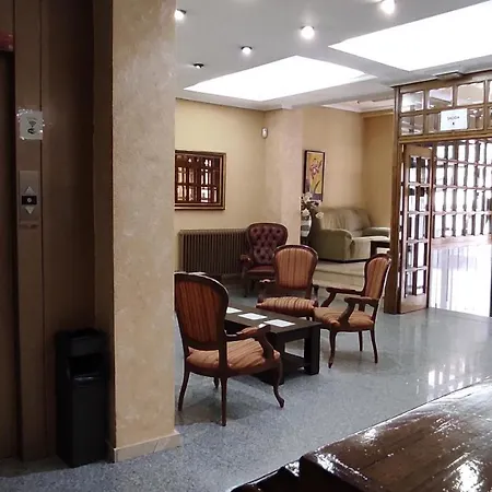 Hotel Emperatriz Ii