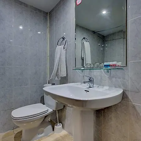 Emperatriz Ii Hotel